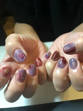 ネイル EARTH上尾店所属・藤倉 千恵美のネイルデザイン