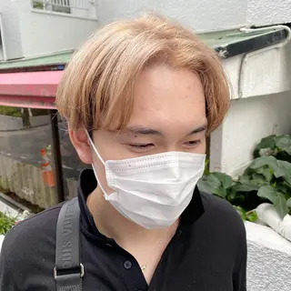 ショート カラー kai .のヘアスタイル