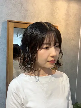 ショート パーマ ボブ/プツッとボブ/ 暖色カラー/モエのヘアスタイル