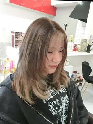 カラー ロング ma cherie 　naoのヘアスタイル