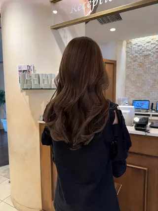 ロング zacc所属・汐折 幸莉のヘアスタイル