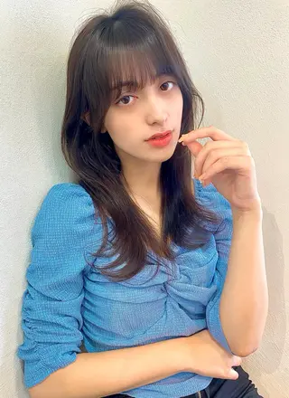 セミロング 大人可愛いレイヤー 大田のヘアスタイル