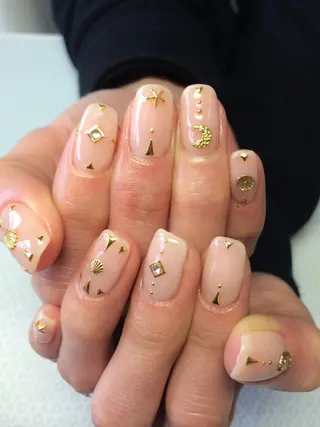 VIOLUS所属・VIOLUS 関目のネイルデザイン