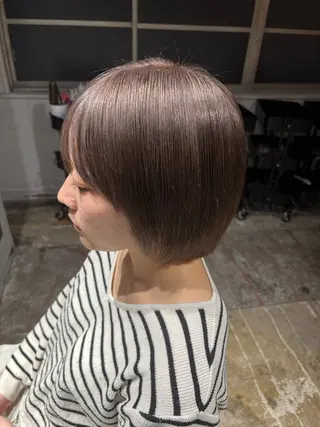 ショート カラー 玉置 七海のヘアスタイル