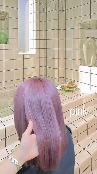 セミロング カラー 🍓ハイトーンカラー 🎀nene🍓のヘアスタイル