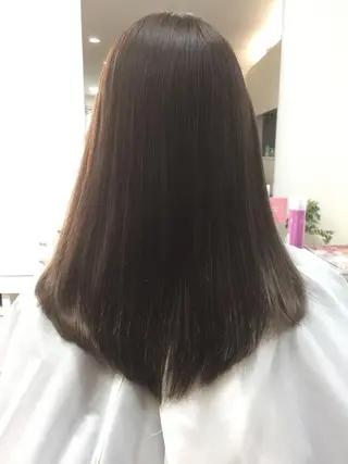 セミロング 伊藤 裕貴のヘアスタイル