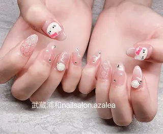 ネイル R inのネイルデザイン