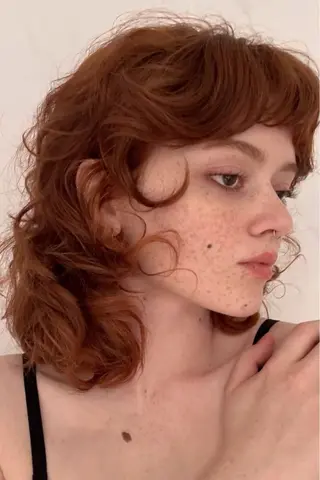 カラー sim FURIのヘアスタイル