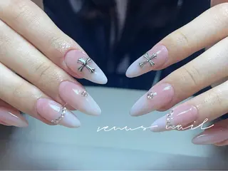 ネイル Venusパラジェル 長さだし専門店のネイルデザイン