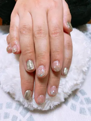 ネイル The Best Beauty受付担当のヘアスタイル