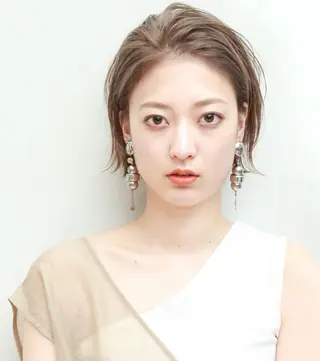 ミディアム 二ツ石 舞幸のヘアスタイル