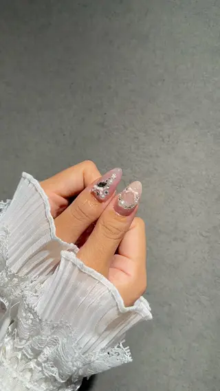 ネイル I-nailロング /ワンホン/キラキラのネイルデザイン