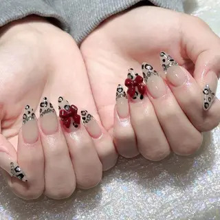 ネイル Queens テイのネイルデザイン