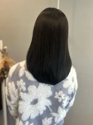 セミロング K Harukaのヘアスタイル