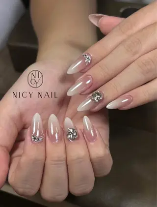 ネイル Anna_ Nicy Nailのネイルデザイン