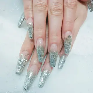 ネイル 柘植 祐子のネイルデザイン