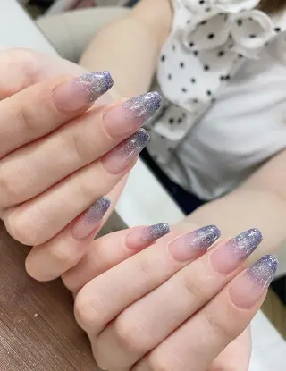 ネイル I-nailロング /ワンホン/キラキラのネイルデザイン