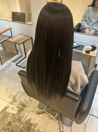 ロング カラー 小川 優美のヘアスタイル