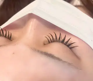 マツエク・マツパ Mellis EYE BEAUTY 北花田店所属・横田 帆咲のマツエク・マツパデザイン