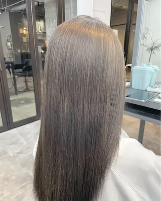 カラー ブリーチカラー特化 ✨️永井諒のヘアスタイル