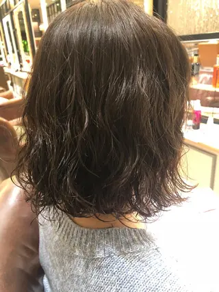 ミディアム パーマ ✳︎SERA✳︎ 平日のみご案内のマツエク・マツパデザイン