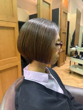 ショート 溝口 槙里也のヘアスタイル