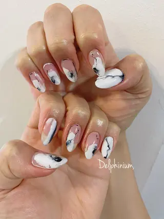 ネイル 岡本 友恵のネイルデザイン