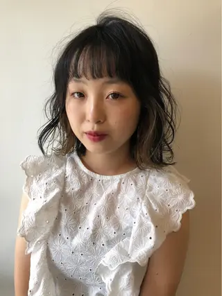 ミディアム カラー 安藤 佑衣のヘアスタイル