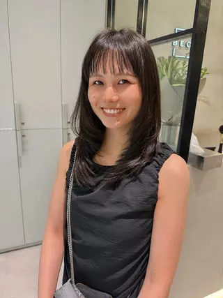 セミロング 神戸/karina /レイヤー/髪質改善のヘアスタイル