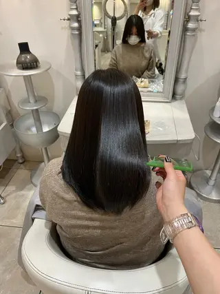 セミロング レイヤーカット/ 透明感カラー/カナのヘアスタイル