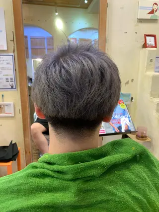 ショート カラー メンズ FACE DECO AVEDA所属・河端 春綺のヘアスタイル