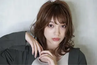 ミディアム This所属・🟦髪質改善6年 💊YAMAMOTOのヘアスタイル