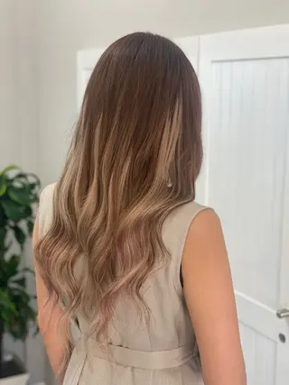 ロング SAPPHIRE豊橋所属・三浦 美鈴のヘアスタイル