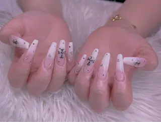 ネイル 美爪パラジェル導入店 Sunnilyのネイルデザイン