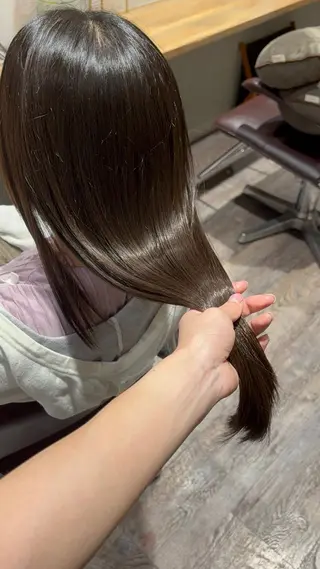 SOL Matsumuraのヘアスタイル