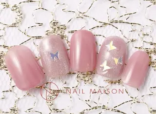 ネイル T RIRIKAのネイルデザイン