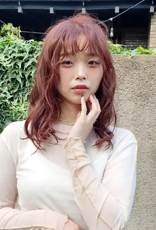 ミディアム カラー ReiZ Mizuhoのヘアスタイル