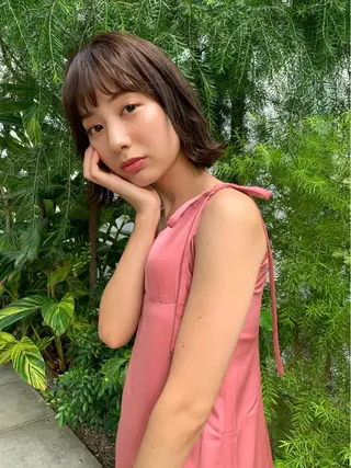 ショート カラー 透明感/オリーブ/ グレージュ/YUKAのヘアスタイル