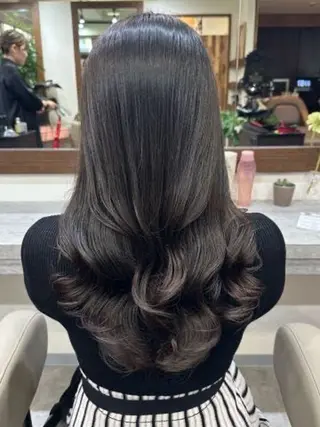 ロング パーマ ショートカット無料/ 小顔ショートのヘアスタイル