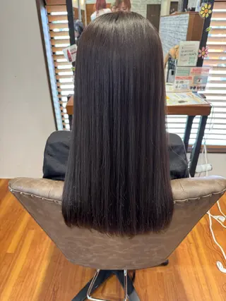 ロング 透明感×深み オリーブ🌿‬NAOのヘアスタイル