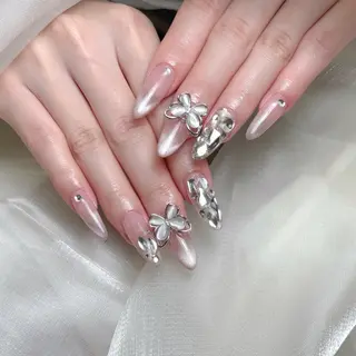 ネイル Maggie Nail🦩のネイルデザイン