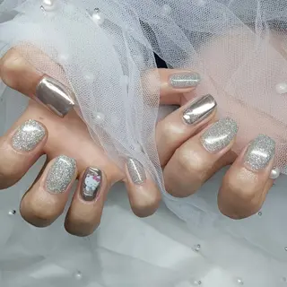 ネイル 金井 奈々のネイルデザイン