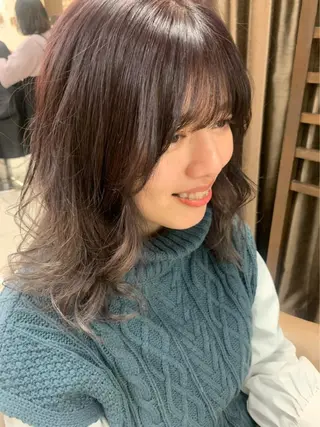 セミロング カラー ママ美容師まつげ 🤍まき🤍のマツエク・マツパデザイン