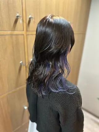 セミロング カラー arika オケシ　リョウダイのヘアスタイル