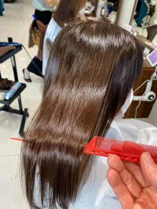 セミロング 縮毛矯正専門家 大桃史朗のヘアスタイル