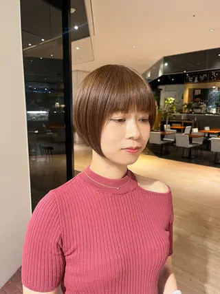 ショート ショート／ミニボブ マンツーマン/マユコのヘアスタイル