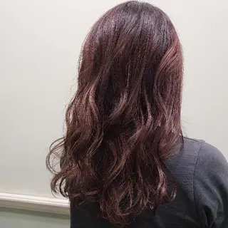 ロング カラー 近藤 那果のヘアスタイル