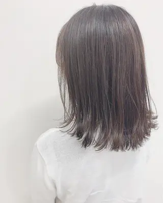 ミディアム カラー 色白に見える暗髪 梅田・増田のヘアスタイル