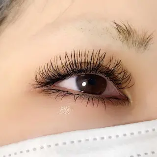 マツエク・マツパ Anmut Luna所属・eyelash Anmut Lunaのマツエク・マツパデザイン