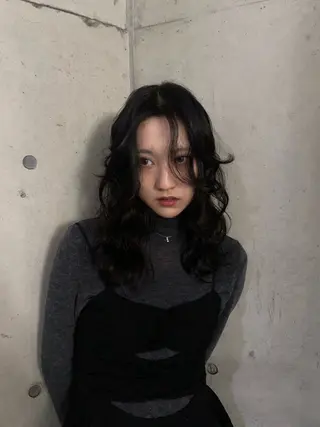 セミロング カラー ヘアアレンジ rin🩰ハイトーン /レディースパーマのヘアスタイル